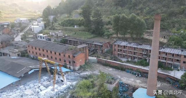 IM电竞 IM电竞平台贵州安顺国营枫阳机械厂地师级单位的小城