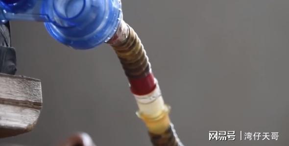 哥哥自制无价呼吸机为弟续命用简陋的零件换来12IM电竞 IM电竞平台年每一口呼吸(图22)