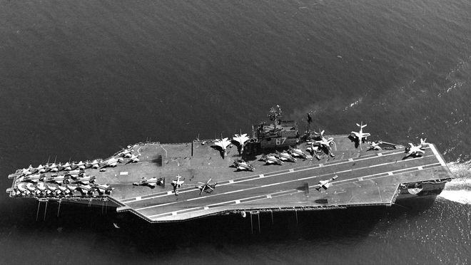 IM电竞 IM电竞app94年美国战舰硬闯我国核潜艇被困72小时我国空军以死捍卫国家(图9)