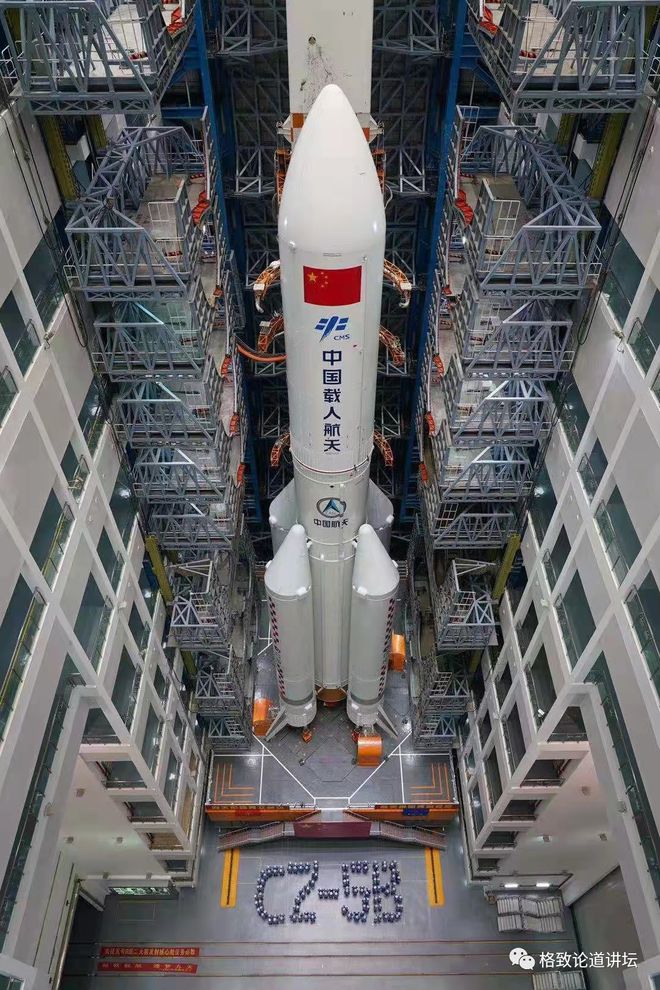 为了给中国空间站设计一只灵巧的手臂我们用了18万个零件还IM电竞 IM电竞app有整整15年 朱超——科学讲坛(图3)
