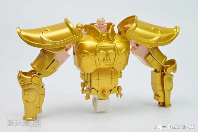 IM电竞 IM电竞app满身皆是黄金甲黄金圣斗士太帅了！拼奇射手星矢开箱评测(图11)